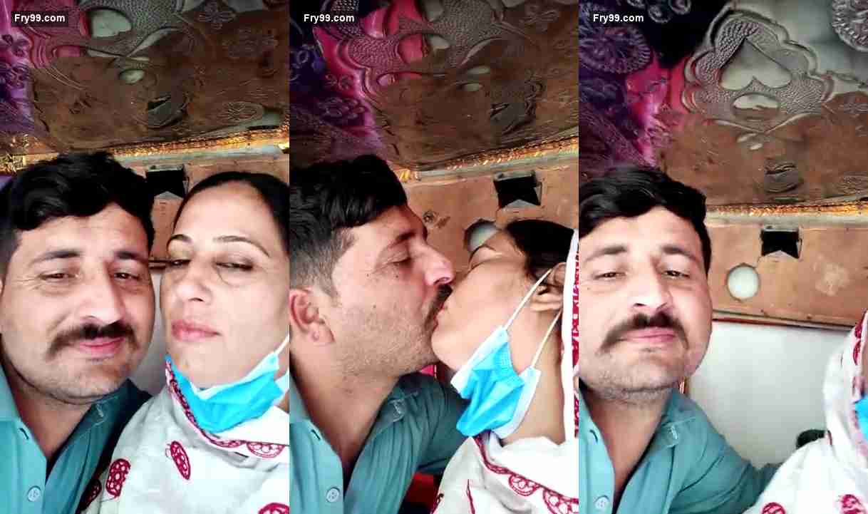 Kissing Muslim Aunty XXX Video
